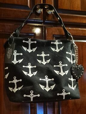 Lux deVille Black Anchor Print Shoulder Bag with Heart Charm Nwt